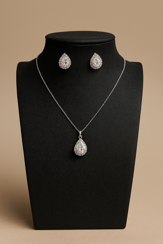 Parure Élégance : Ensemble Collier et Boucles d’Oreilles Goutte en Zircon Étincelant